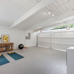 Csc Builders - transformed garage space