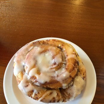 Farmhouse Restaurant - cinnamon roll - American Near Me - Benson, Arizona Farmhouse Restaurant - cinnamon roll - American Near Me - Benson, Arizona