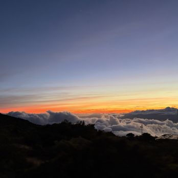 Haleakalā Visitor Center - Sunset - Visitor Centers Near Me - Kula, Hawaii Haleakalā Visitor Center - Sunset - Visitor Centers Near Me - Kula, Hawaii