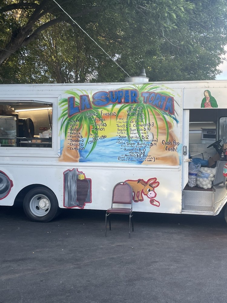 Taco Truck La Super Torta