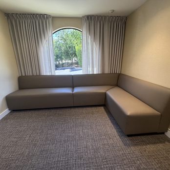 Hernandez Upholstery - Reupholstered Booths For Hotel Lobby - Furniture Reupholstery Near Me - Chino, California Hernandez Upholstery - Reupholstered Booths For Hotel Lobby - Furniture Reupholstery Near Me - Chino, California