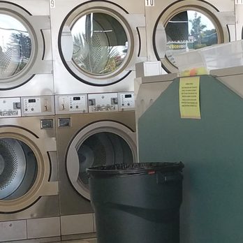 Sudz Launderette - Dryer windows so clean they reflect the street - Laundromat Near Me - Aptos, California