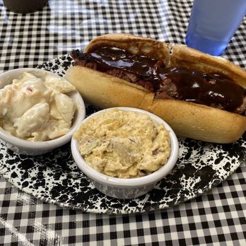 Moose Creek BBQ - Brisket with Potato and Macaroni Salad - Barbeque Near Me - Arlington, Washington Moose Creek BBQ - Brisket with Potato and Macaroni Salad - Barbeque Near Me - Arlington, Washington
