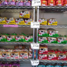 So many varieties of Dave's Killer Bread!