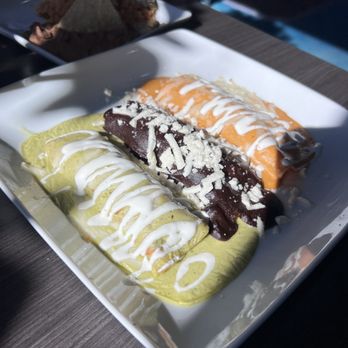 El Catrin - Enchiladas trio (poblano, mole and chipotle sauce) - Mexican Near Me - San Antonio, Texas El Catrin - Enchiladas trio (poblano, mole and chipotle sauce) - Mexican Near Me - San Antonio, Texas