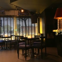 Bar Datcha 98 Laurier West