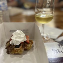 Taste Carolina Gourmet Food Tours - This waffle was my absolute favorite!