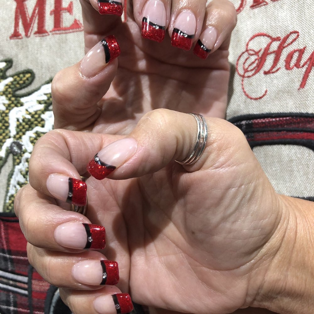 Woodminster Nails - My yearly Xmas nails by Mimi - Nail Salons Near Me - Oakland, California