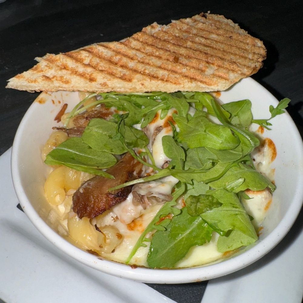 The Tipsy Boar - Pulled Pork Mac & Cheese - New American Near Me - Hollywood, Florida The Tipsy Boar - Pulled Pork Mac & Cheese - New American Near Me - Hollywood, Florida