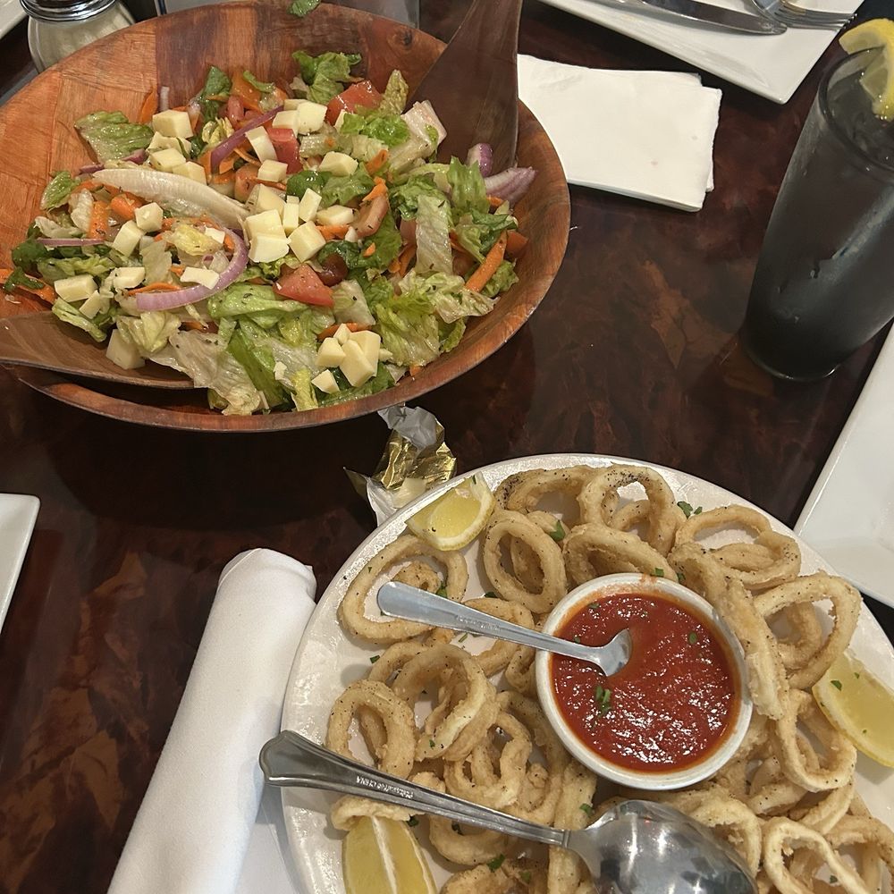 Ferraro1061 - Fried Calamari and house salad - Italian Near Me - Edison, New Jersey Ferraro1061 - Fried Calamari and house salad - Italian Near Me - Edison, New Jersey