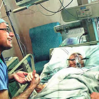 Ghaly Neurosurgical Associates - Dr. Ramsis F. Ghaly with a patient - Doctors Near Me - Aurora, Illinois Ghaly Neurosurgical Associates - Dr. Ramsis F. Ghaly with a patient - Doctors Near Me - Aurora, Illinois