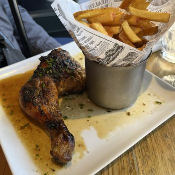 Café de la Régence - Leg of Chicken with fries - French Near Me - Paris, 75 Café de la Régence - Leg of Chicken with fries - French Near Me - Paris, 75