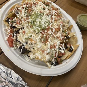 Midtown Eats - Nachos from Serg's - Food Court Near Me - Honolulu, Hawaii