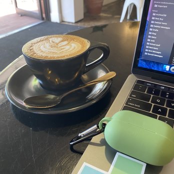 Craft & Common - Cappuccino - Coffee & Tea Near Me - Orlando, Florida Craft & Common - Cappuccino - Coffee & Tea Near Me - Orlando, Florida