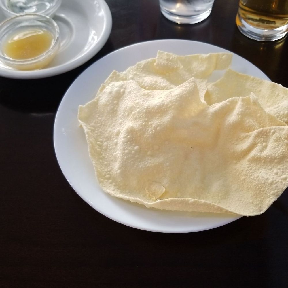Le Taj - Bread brought before the meal. - Indian Near Me - Saint-Gilles, BRU Le Taj - Bread brought before the meal. - Indian Near Me - Saint-Gilles, BRU