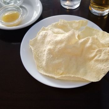 Le Taj - Bread brought before the meal. - Indian Near Me - Saint-Gilles, BRU Le Taj - Bread brought before the meal. - Indian Near Me - Saint-Gilles, BRU