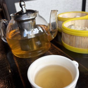 West Emperor - Delicious Jasmine and chrysanthem tea - Dim Sum Near Me - Kapolei, Hawaii