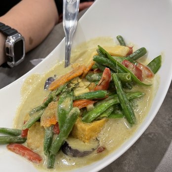 Pad Thai - Green Curry - Thai Near Me - Duluth, Georgia