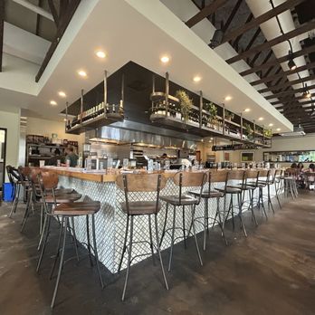 Flourshop - Bar area (table seating is along the perimeter of the restaurant - New American Near Me - Charlotte, North Carolina