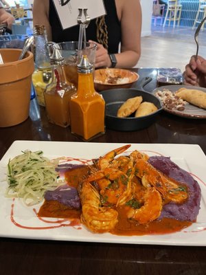 Bodega Kitchen & Cocktails by null