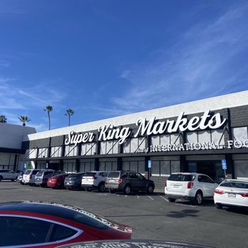 Super King Market - New paint! - Grocery Near Me - Altadena, California