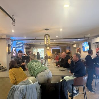 Second Wind Brewing - Bat - Brewpubs Near Me - Plymouth, Massachusetts