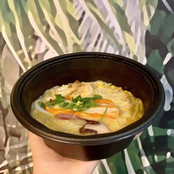 Aloha Express - Tom Yum Noodles - Hawaiian Near Me - Visalia, California