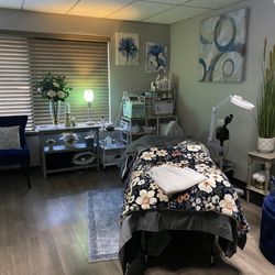 Bella In You Day Spa - Facial room!