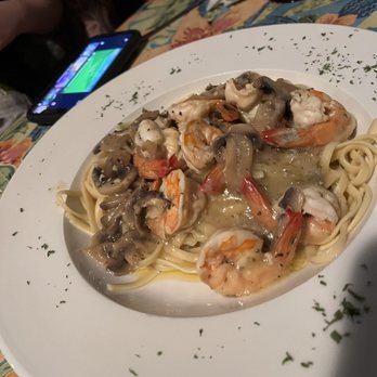 Cracked Conch Cafe - Shrimp scampi...ish - Seafood Near Me - Marathon, Florida