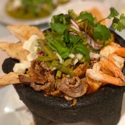 El Mariachi San Lucas - Molcajete