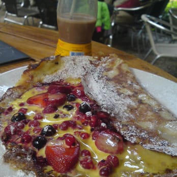 De Duivelsberg - Pfannkuchen mit Beeren - Modern European Near Me - Berg En Dal, GE