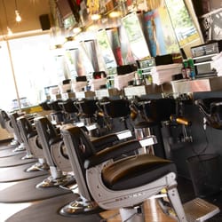 Floyd's 99 Barbershop