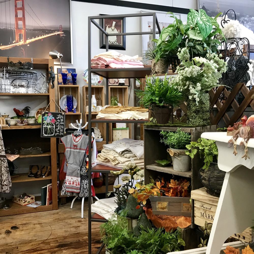 2nd Look Consign & Design - Used, Vintage & Consignment Near Me - Everett, Washington