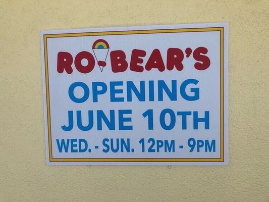 Robears Snowballs & Soft Serve by null