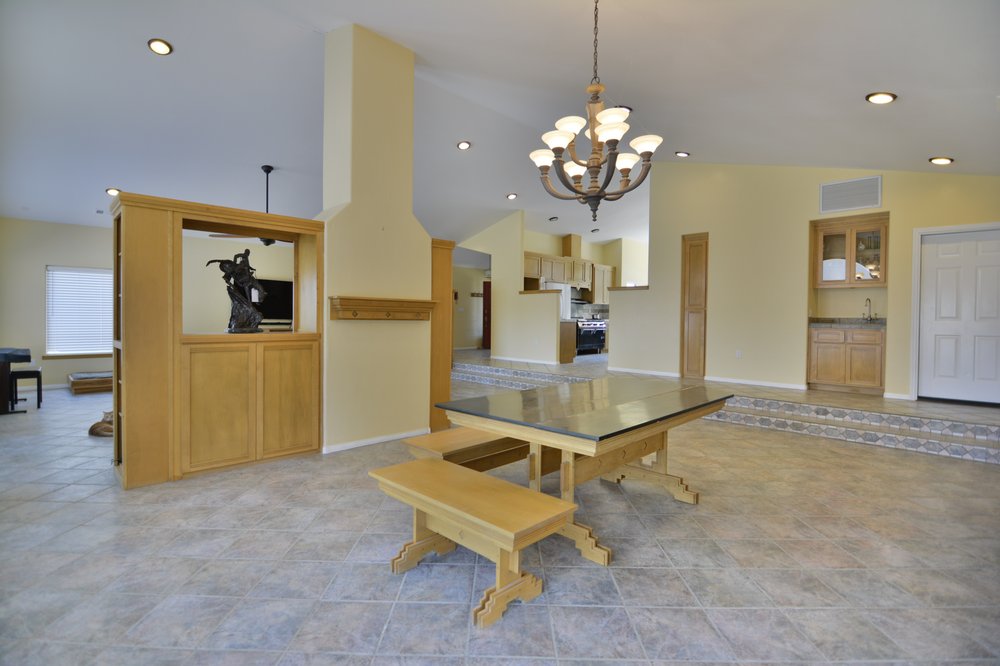 SALLY LAWRENCE ADVANTAGE REAL ESTATE Updated August 2024 17