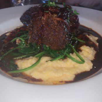 Napkins - Cabernet Braised Short Ribs - New American Near Me - Napa, California Napkins - Cabernet Braised Short Ribs - New American Near Me - Napa, California