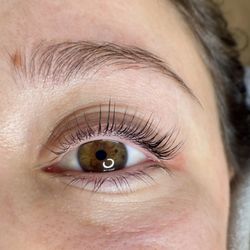 Rise And Shine Studio - Keratin Lash Lift and Tint