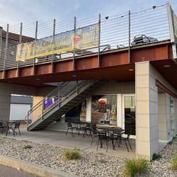 El Columpio - Exterior