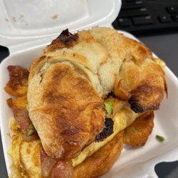 OH Donut - B.A.E. (Bacon, avocado, egg)
