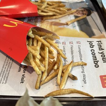 McDonald's - World's worst version of what should be the best fries. - Burgers Near Me - Pontoon Beach, Illinois McDonald's - World's worst version of what should be the best fries. - Burgers Near Me - Pontoon Beach, Illinois