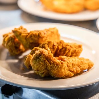 Beechwood Restaurant & Lounge - fried chicken on a plate - Bars Near Me - Vicksburg, Mississippi Beechwood Restaurant & Lounge - fried chicken on a plate - Bars Near Me - Vicksburg, Mississippi