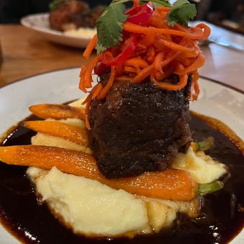 Yardbird Table & Bar - Sweet Tea Braised Short Rib - Southern Near Me - Miami Beach, Florida