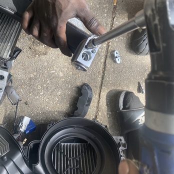D&T Mobile Mechanics - Heater core - Auto Repair Near Me - Mobile, Alabama D&T Mobile Mechanics - Heater core - Auto Repair Near Me - Mobile, Alabama