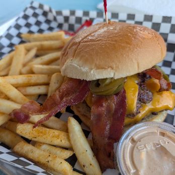 Unko Maui’s - The bacon cheddar, seasoned fries (crispy on the outside), HeyHey sauce. - Burgers Near Me - San Antonio, Texas Unko Maui’s - The bacon cheddar, seasoned fries (crispy on the outside), HeyHey sauce. - Burgers Near Me - San Antonio, Texas
