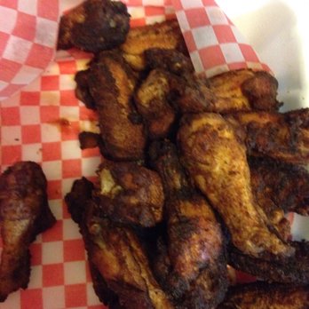 Le Boucan - Picked up some wings for a southern style night - Barbeque Near Me - Montreal, Quebec