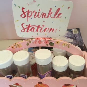 Polkadots Cupcake Factory - Desserts Near Me - Austin, Texas Polkadots Cupcake Factory - Desserts Near Me - Austin, Texas