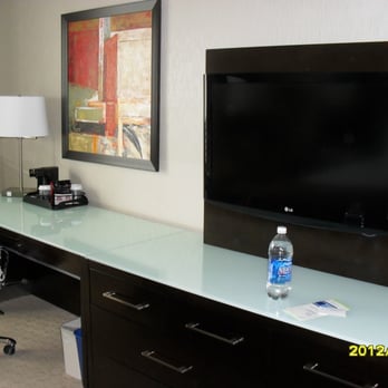 Holiday Inn Vancouver-Centre - Nice work space and TV. - Hotels Near Me - Vancouver, British Columbia Holiday Inn Vancouver-Centre - Nice work space and TV. - Hotels Near Me - Vancouver, British Columbia