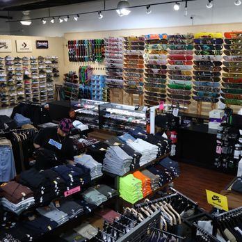 Icon Boardshop - Big selection of shoes, clothing, and skteboards. - Skate Shops Near Me - Oxnard, California Icon Boardshop - Big selection of shoes, clothing, and skteboards. - Skate Shops Near Me - Oxnard, California