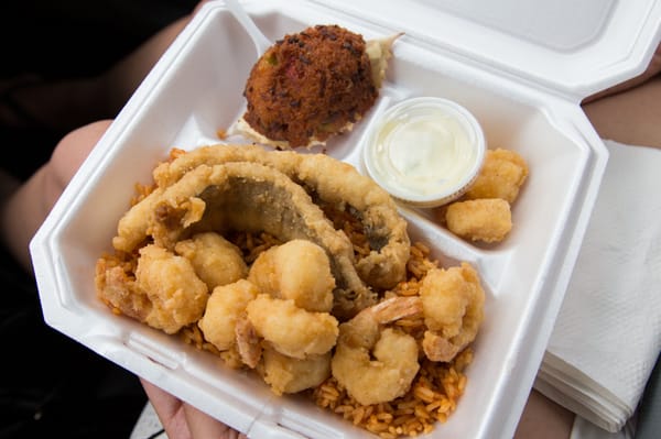Dave's Carry-Out by null