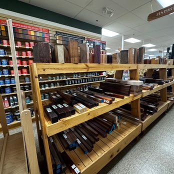 Woodcraft - Hardware Stores Near Me - New Berlin, Wisconsin